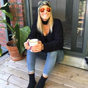 Meet your Posher, Miki